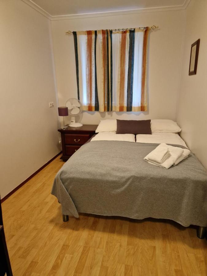 Husid Guesthouse Рейкхольт Экстерьер фото